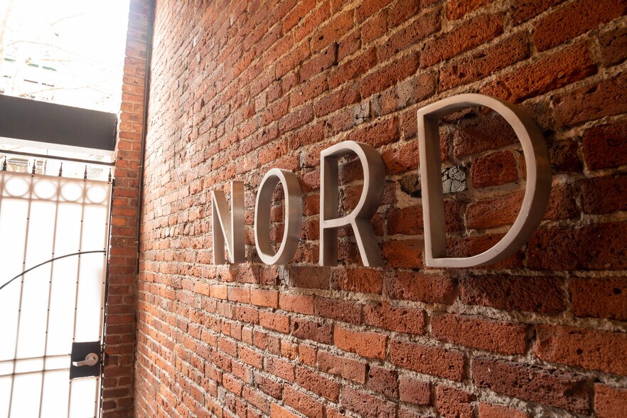 More Photos Of 314 1st Ave S, Seattle Storefront Retail Office For Lease