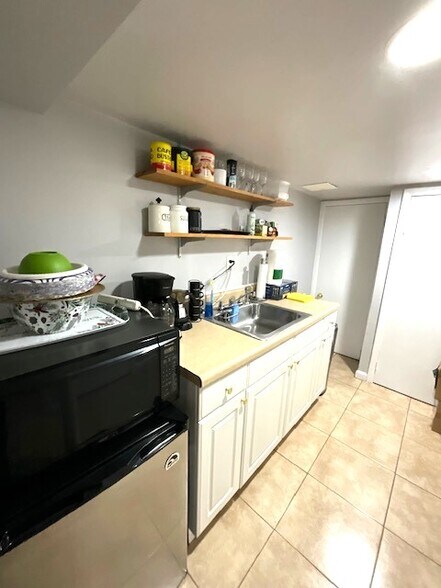 More Photos Of 523 Westfield Ave, Elizabeth Medical For Lease