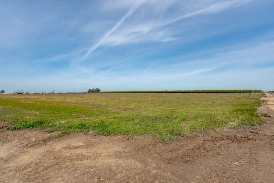 More Photos Of 0 Beech Ave Ave, Shafter Land For Sale