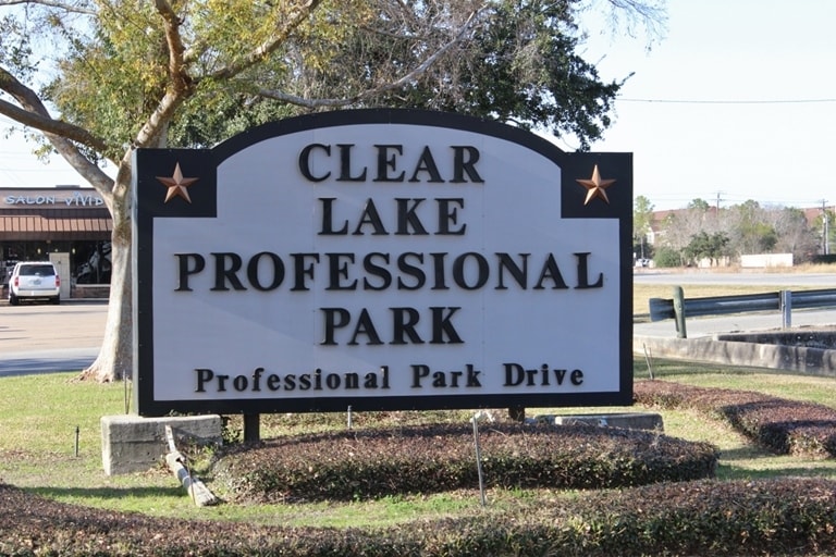 More Photos Of 6 Professional Park Dr, Webster Medical For Sale