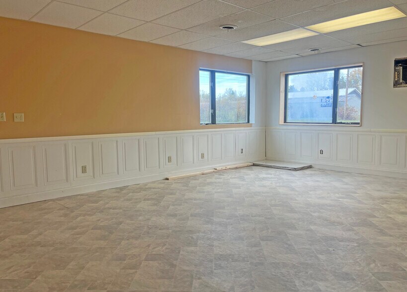 More Photos Of 6420 Redruth St, Duluth Warehouse For Sale