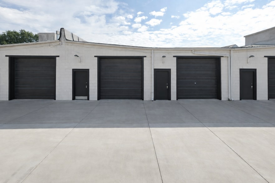 Primary Photo Of 800 E 11th St N, Wichita Warehouse For Lease