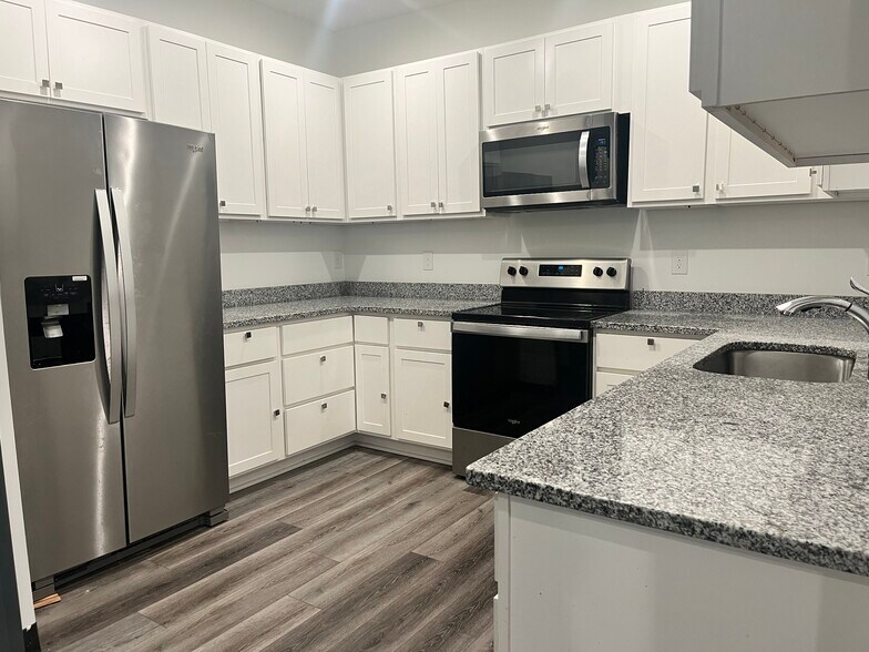 More Photos Of 1179 7th St E, Saint Paul Apartments For Sale