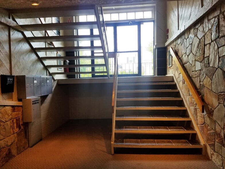 More Photos Of 1044 Central St, Stoughton Office For Lease