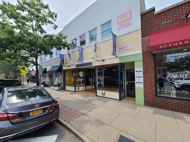 More Photos Of 49 Main St, Sayville Storefront Retail Office For Lease