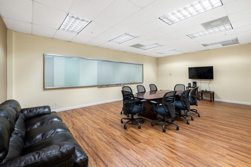 More Photos Of 708 N Vincent Ave, Covina Manufacturing For Lease