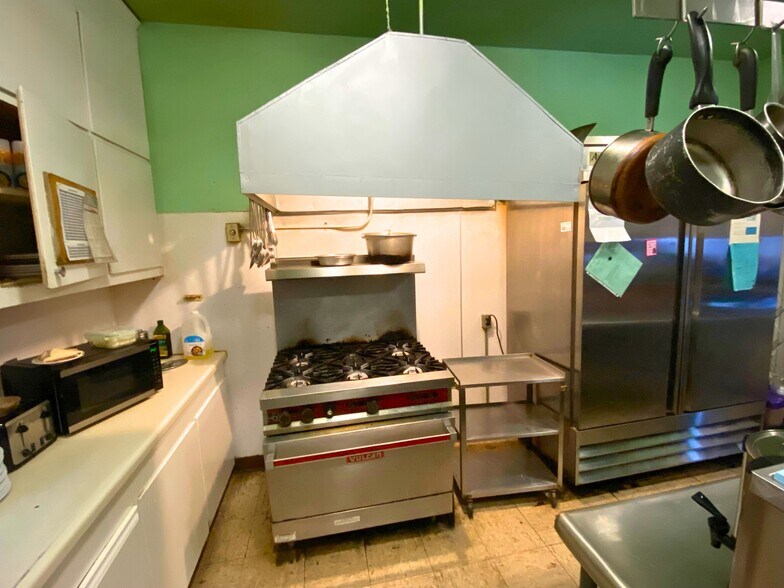 More Photos Of 4 Washington Park, Oxford Healthcare For Sale