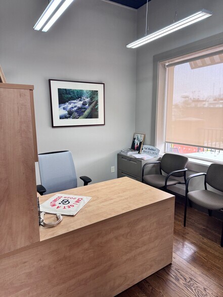 More Photos Of 118 S Pendleton St, Easley Freestanding For Lease