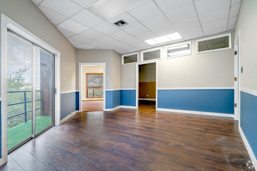 More Photos Of 8647 Wurzbach Rd, San Antonio Unknown For Lease