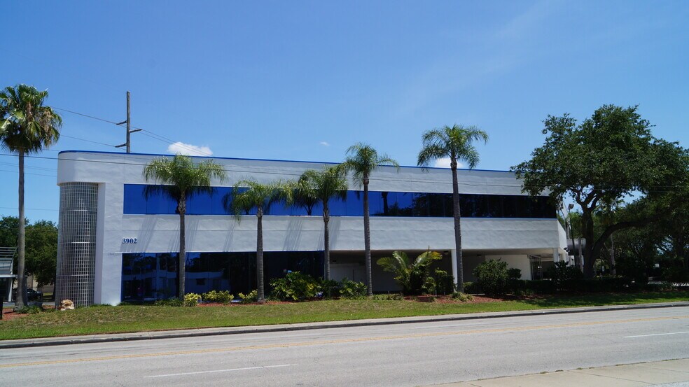 More Photos Of 3902 Henderson Blvd, Tampa Office For Lease