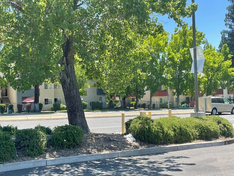 More Photos Of Walerga Road & Elkhorn Blvd, Sacramento Land For Sale