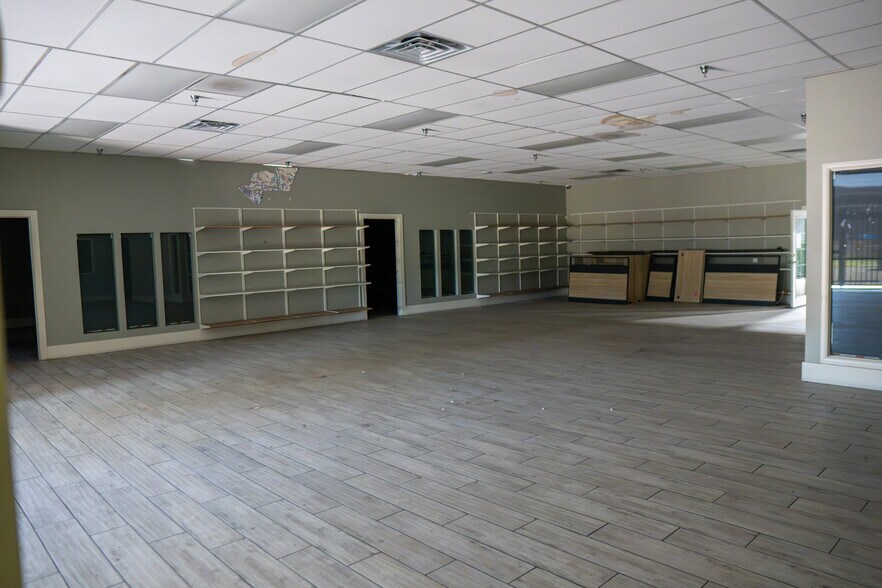 More Photos Of 3161 N 35th Ave, Phoenix Warehouse For Sale