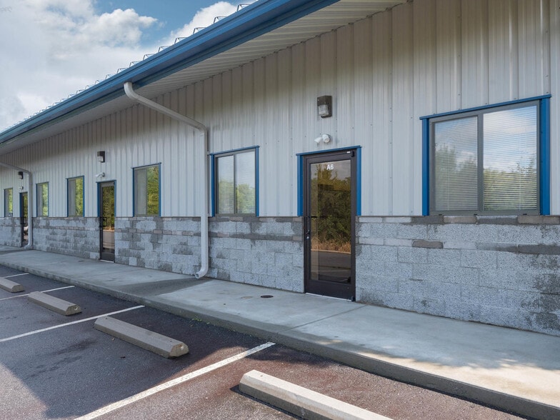 More Photos Of 6 Celtic Dr, Arden Warehouse For Lease