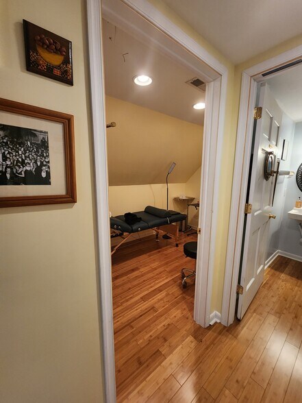 More Photos Of 32191 Nassau Rd, Lewes General Retail For Lease