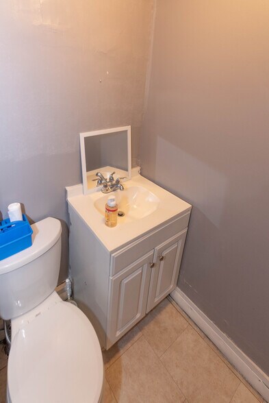 More Photos Of 3600 S Hanover St, Baltimore Storefront For Sale