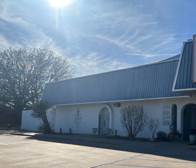 More Photos Of 600 S Red River Expy, Burkburnett Medical For Sale