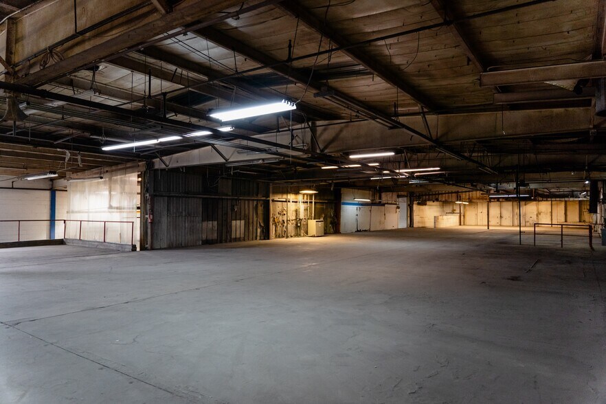 More Photos Of 11500 W 13th Ave, Lakewood Manufacturing For Sale