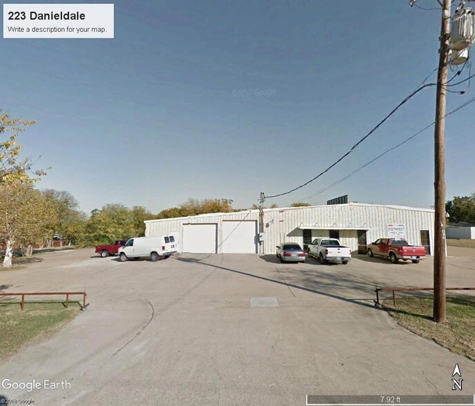 More Photos Of 223 W Danieldale Rd, Dallas Light Distribution For Sale