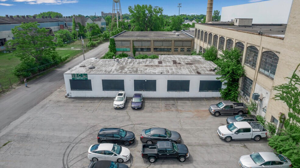 More Photos Of 142 Dutton Ave, Buffalo Warehouse For Sale