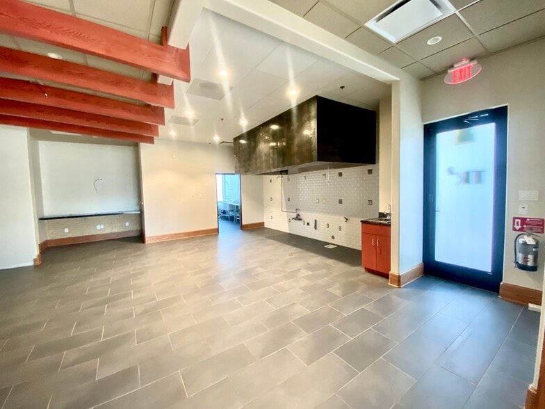 More Photos Of 1040 Texan Trl, Grapevine Medical For Lease