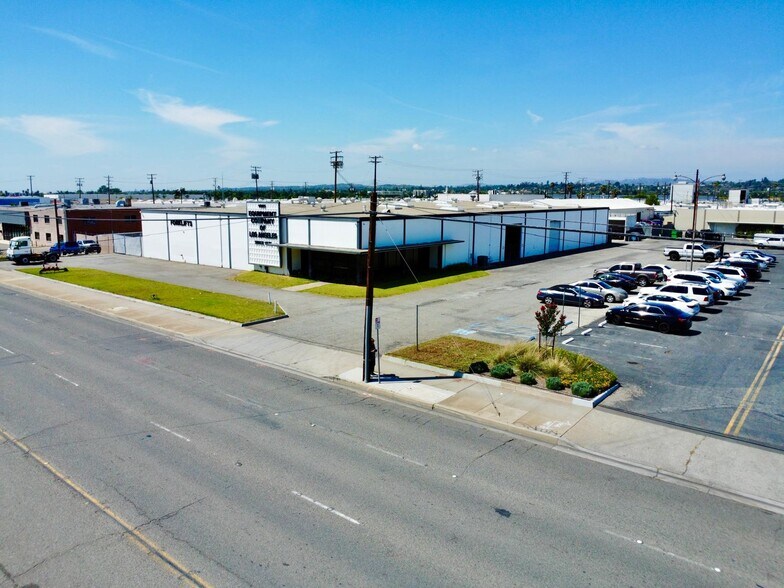More Photos Of 1005 E Orangethorpe Ave, Anaheim Warehouse For Sale