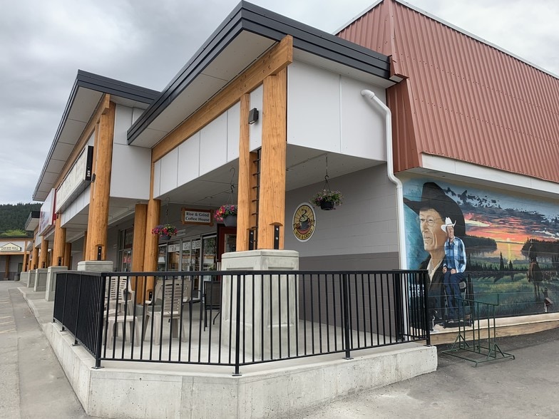More Photos Of 535 Cariboo Hwy, 100 Mile House Storefront For Sale