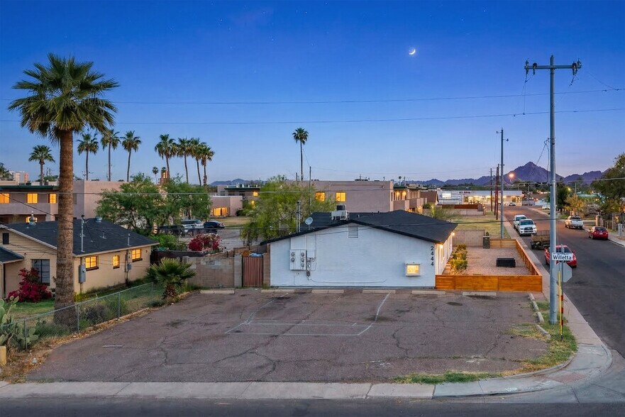 More Photos Of 2444 E Willetta St, Phoenix Apartments For Sale