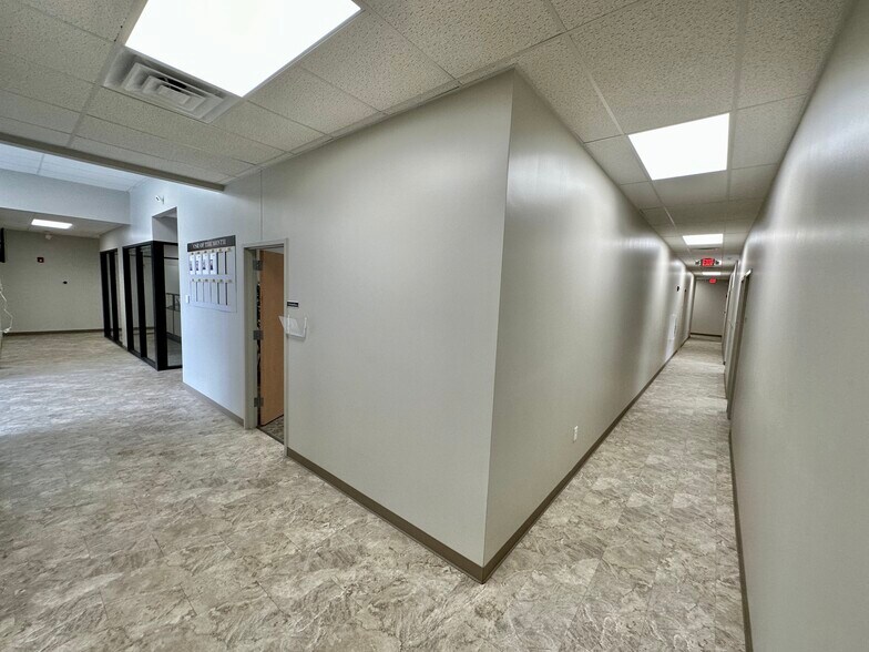 More Photos Of 801 Garmon Park Ct, Loganville Office For Lease