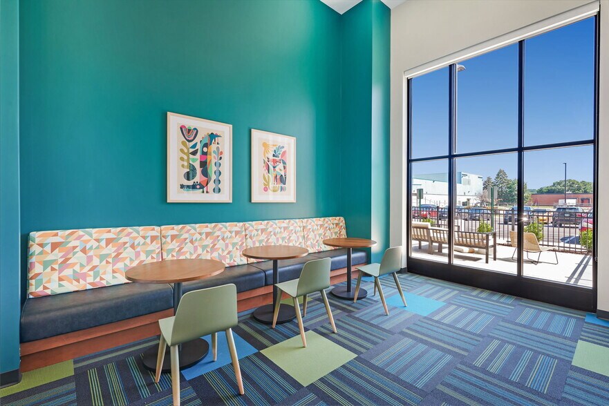 More Photos Of 176 Robert St S, Saint Paul Apartments For Lease