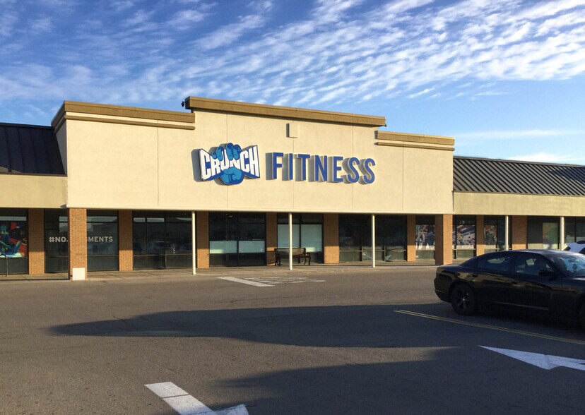 More Photos Of 2409-2429 Military Rd, Niagara Falls Unknown For Lease