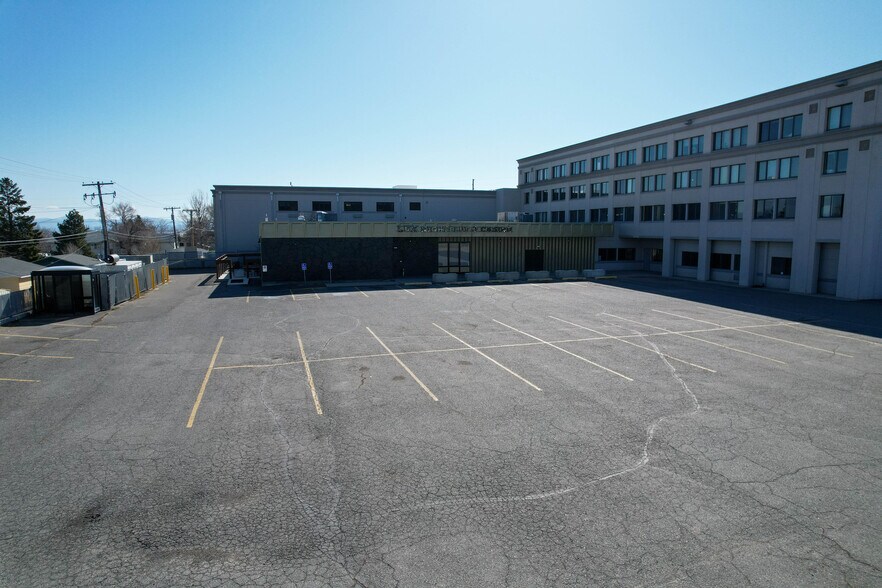 More Photos Of 801 N Fee St, Helena Bar For Sale