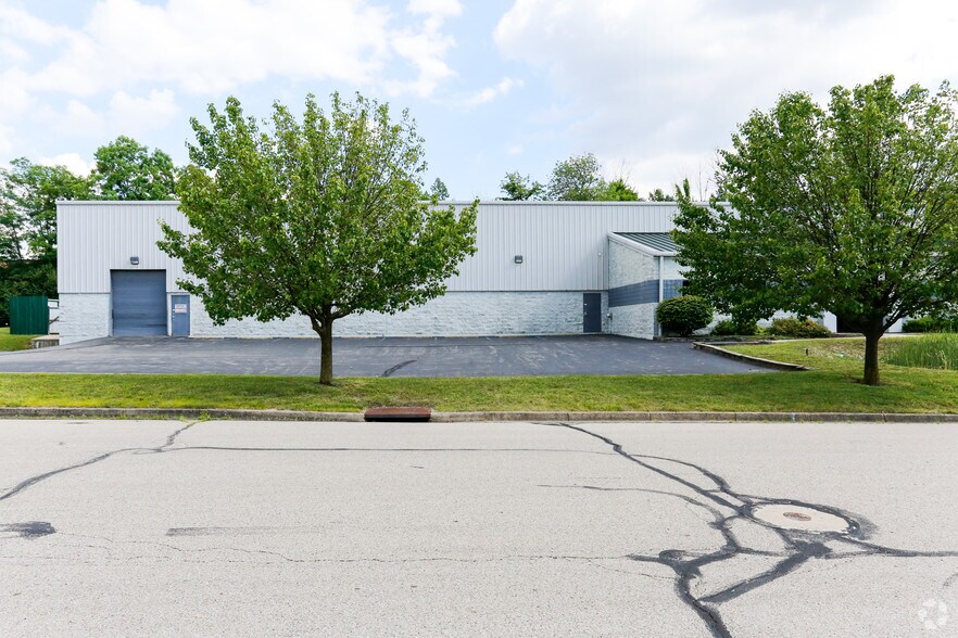 More Photos Of 450 Gargrave Rd, Dayton Warehouse For Lease