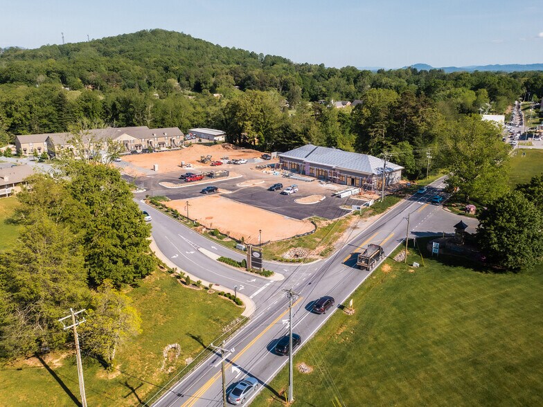 More Photos Of 1874 Brevard Rd, Arden Storefront Retail Office For Lease