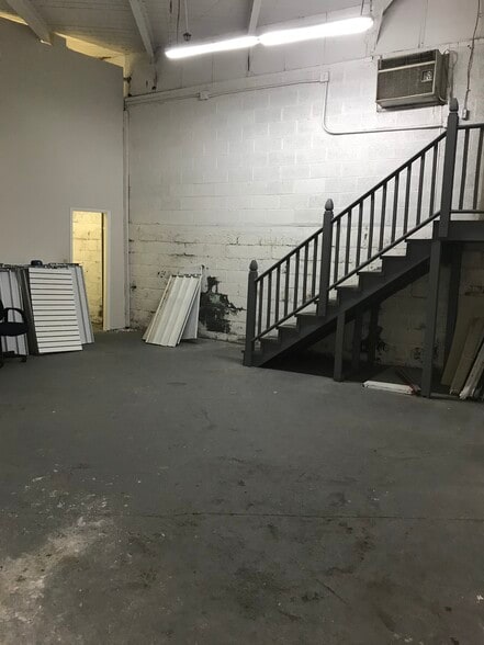 More Photos Of 851 Van Houten Ave, Clifton Warehouse For Lease