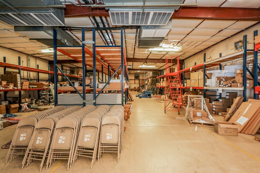 More Photos Of 5809 East Dr, Laredo Warehouse For Sale