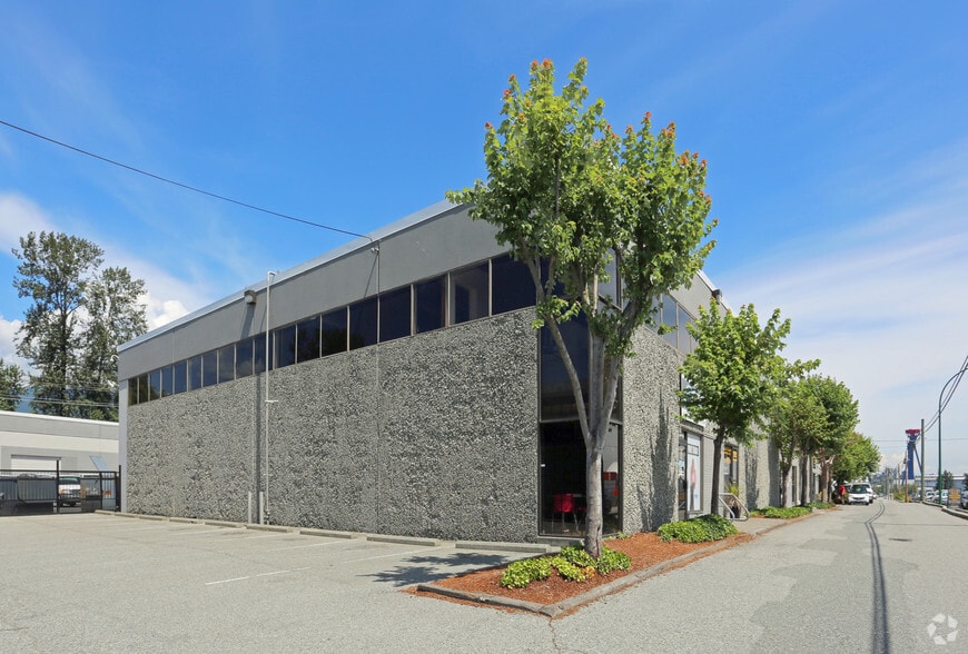 More Photos Of 1701-1711 Welch St, North Vancouver Unknown For Lease