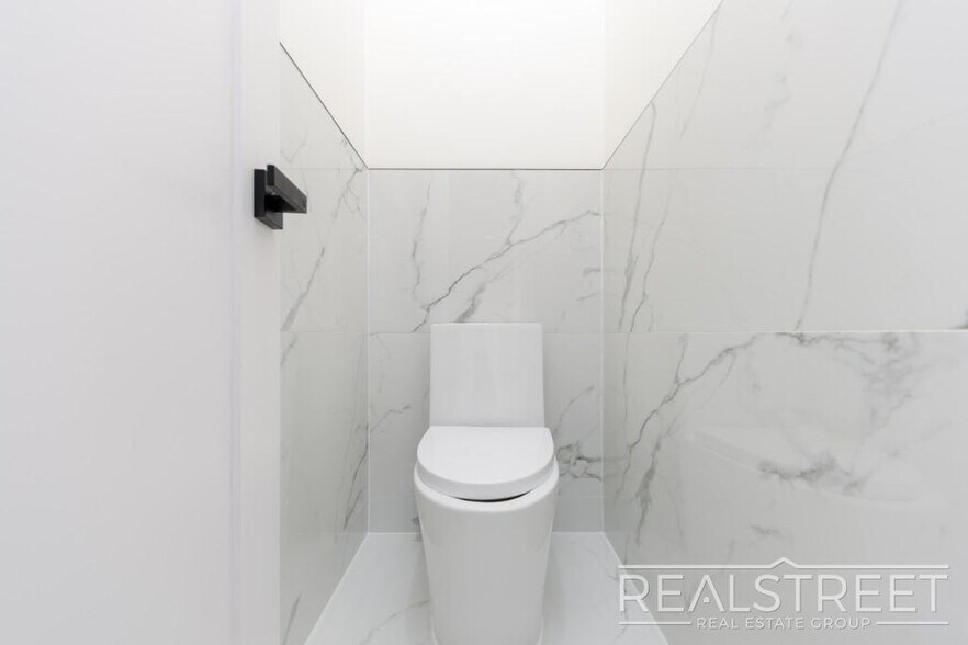 More Photos Of 1276 Jefferson Ave, Brooklyn Apartments For Sale