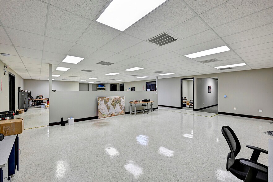 More Photos Of 828 Fm 1960 Rd, Houston Warehouse For Sale