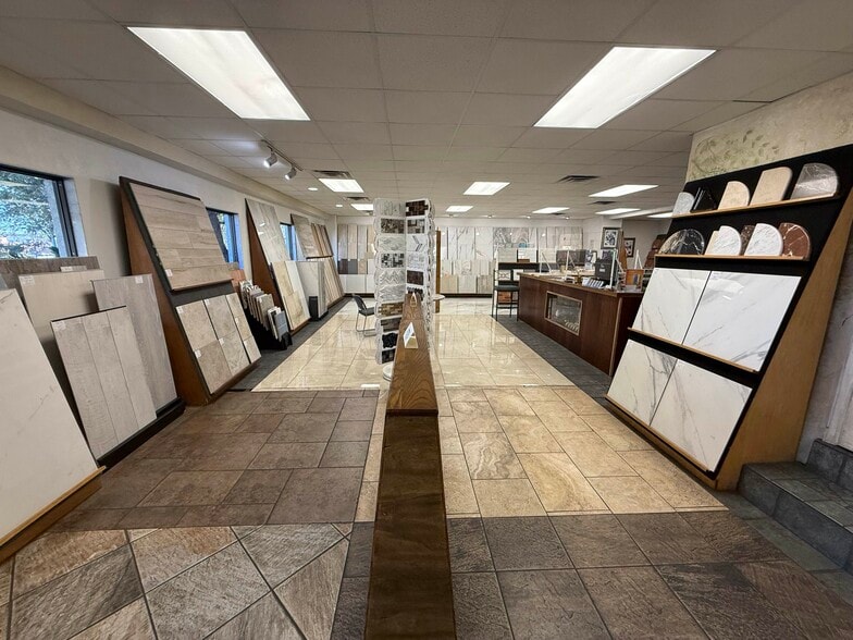 More Photos Of 16209 San Pedro Ave, San Antonio Industrial For Sale