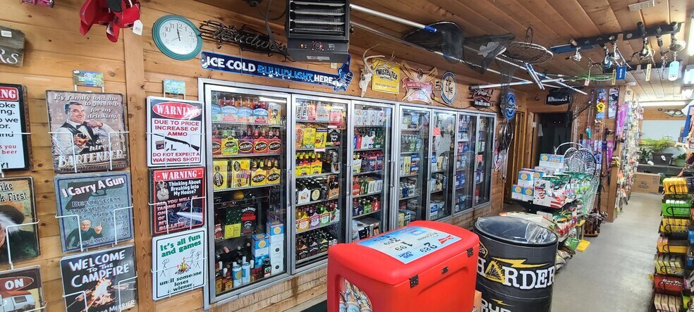 More Photos Of 1232 1st, Sutherland Convenience Store For Sale