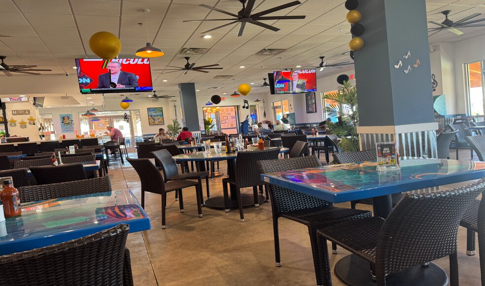 More Photos Of 3302 Shaver St, Pasadena Restaurant For Sale