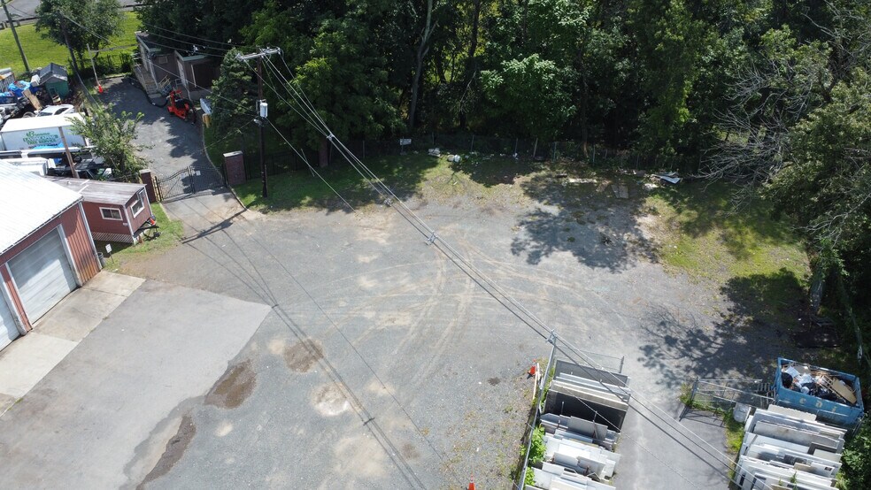 More Photos Of 100 W Main St, Bound Brook Warehouse For Lease