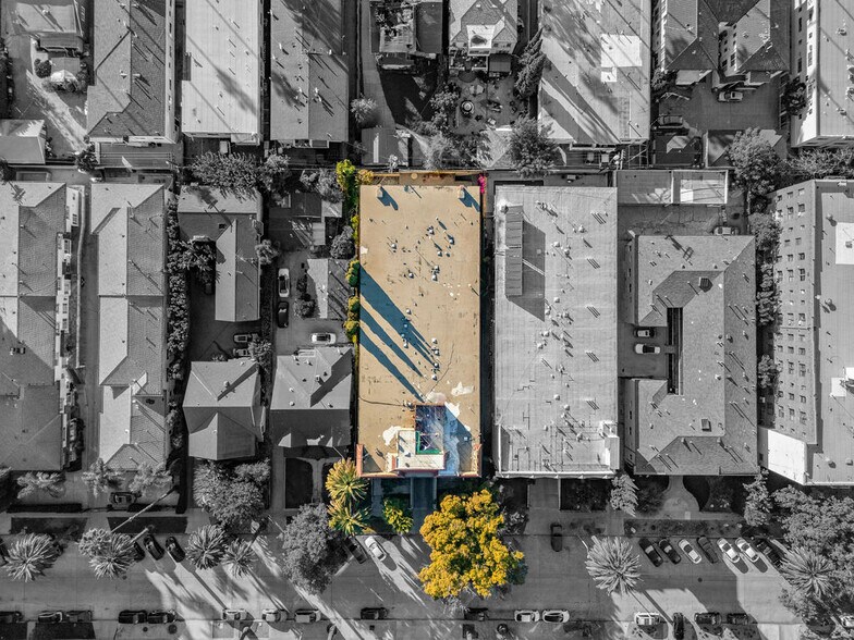 More Photos Of 1825 N Gramercy Pl, Los Angeles Apartments For Sale