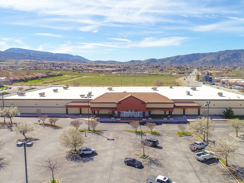Primary Photo Of 710 W Tehachapi Blvd, Tehachapi Freestanding For Lease