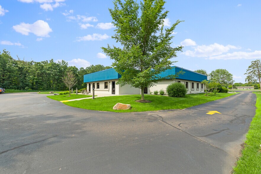 More Photos Of 3101 Hoover Rd, Stevens Point Bank For Sale