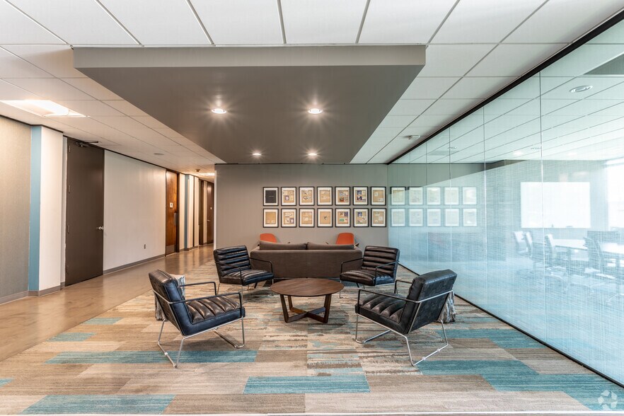 More Photos Of 84 NE Loop 410, San Antonio Office For Lease