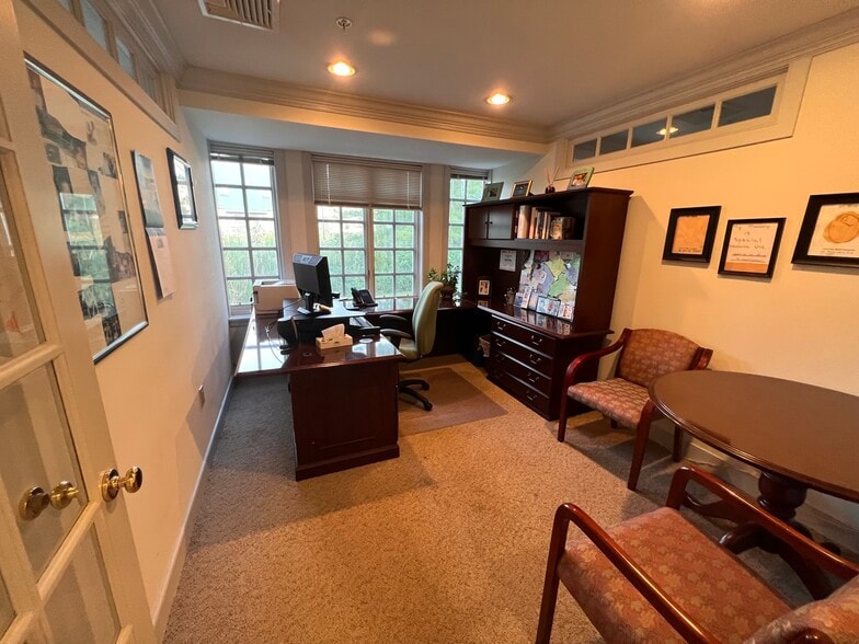 More Photos Of 100 John Robert Thomas Dr, Exton Office For Sale