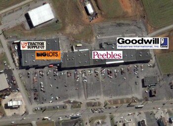 More Photos Of 2002-2028 N Locust Ave, Lawrenceburg General Retail For Lease