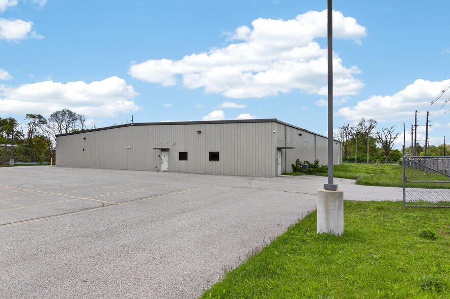 Primary Photo Of 1312 Lake St, Niles Industrial For Sale
