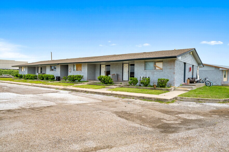 More Photos Of 9401 S Padre Island Dr, Corpus Christi Hotel For Sale
